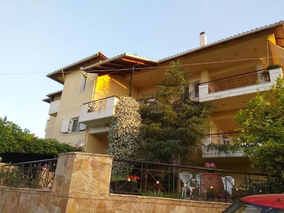 Διαμέρισμα Στην Περιοχή Εθνικής Αντίστασης Lägenhet Igoumenitsa Exteriör bild